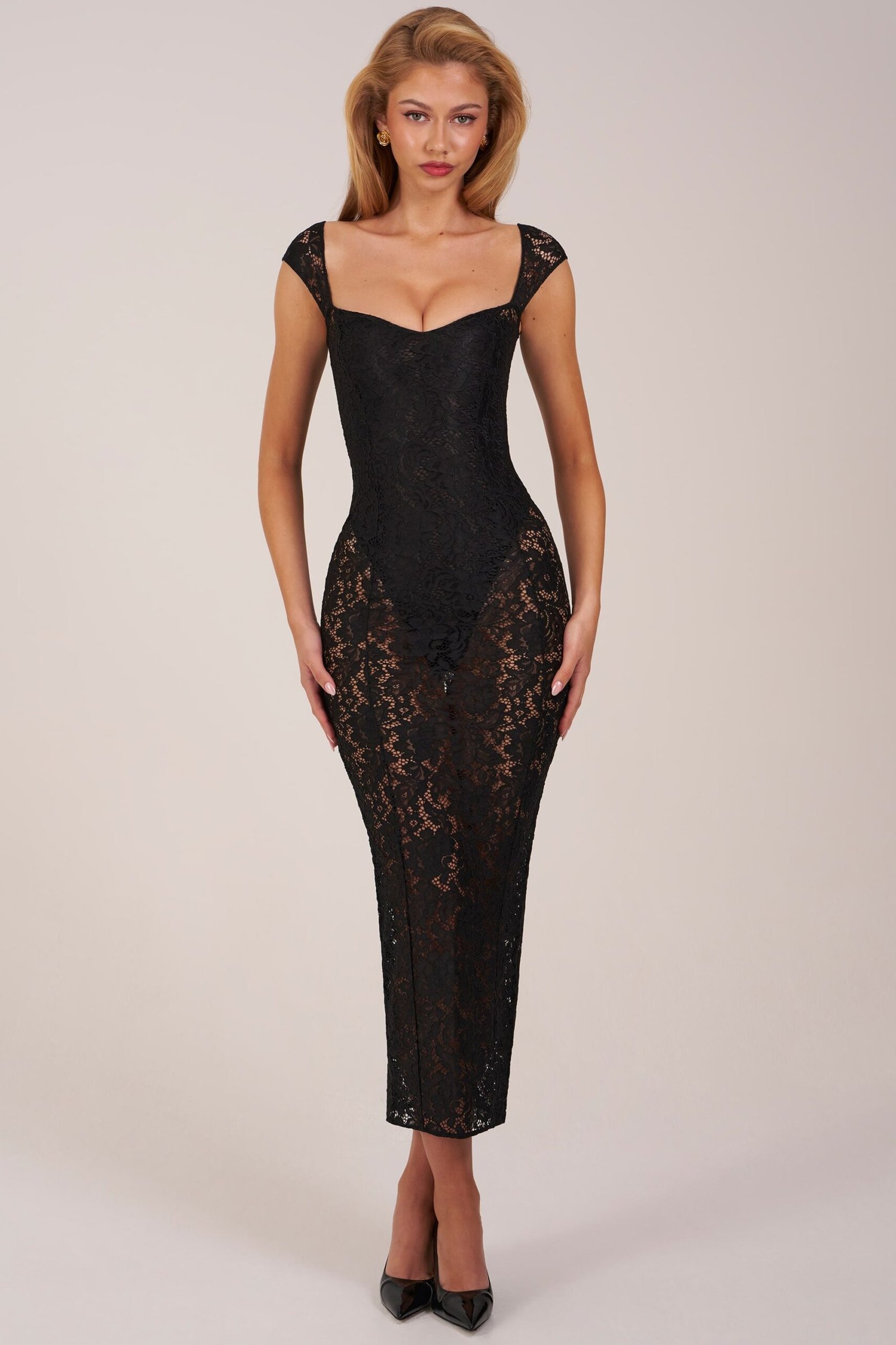 Sweetheart-Neck Maxi Dress in Black - Image 7
